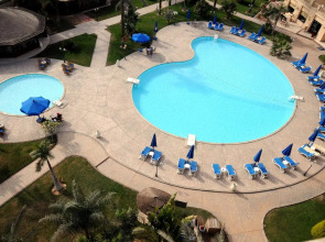 Grand Pyramids Hotel