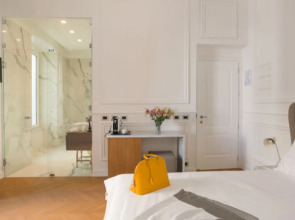 Via Chiodo Luxury Rooms