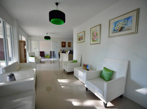 The Touch Green Naiyang Hotel & Fitness