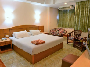 P72 Hotel Walking Street Pattaya