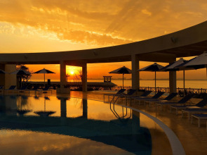 Sheraton Grand Doha Resort & Convention Hotel