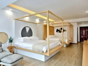 Shanghai Monegative Time Garden Hotel