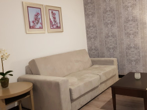 Santa Cruz Village Hotel