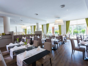 Отель Plaza Premium Wien