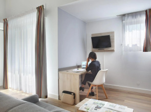 Sunny Hill Hotel Apartments