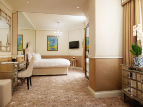 The Rubens at the Palace