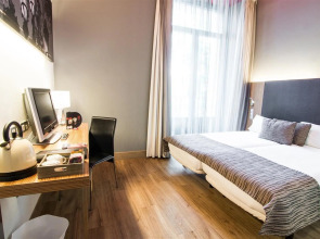 Petit Palace Plaza del Carmen