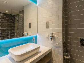 Premier Inn Cologne City Sud Hotel