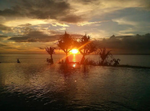 Dodol Lembongan Cliff Sunset