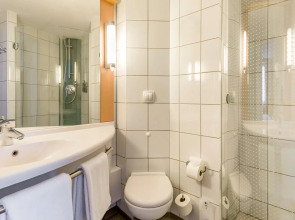 ibis Warszawa West Station