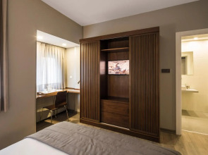 Standing Hotel Suites