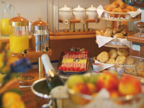 Barry Memle Lake Side Resort