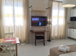 Two Pillows Boutique Hostel