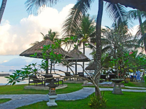 Отель Candi Beach Resort and Spa