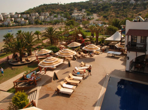 Costa Bitezhan Hotel