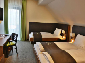 RiKu HOTEL Weissenhorn