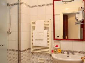 Pensione Accademia - Villa Maravege