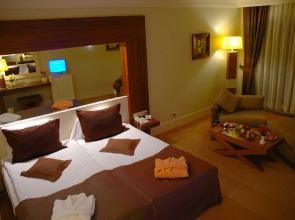 Курорт Meder Resort Hotel