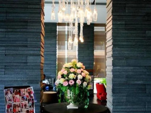 Mayflower Grande Hotel Chiang Mai