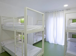Sant Jordi Hostels Gracia
