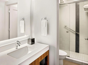 Hyatt Place Waikiki Beach