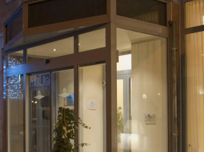 Mamaison Hotel Chain Bridge Budapest