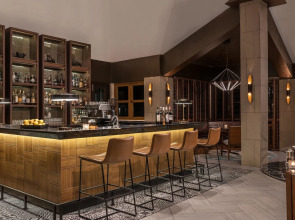 Crimson Resort and Spa Mactan