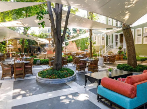 Hagia Sofia Mansions Istanbul, Curio Collection by Hilton