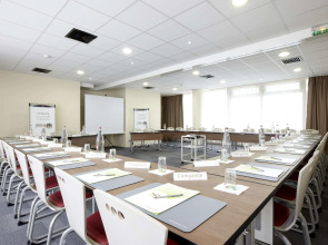 Hôtel Restaurant Campanile Paris 19 - La Villette