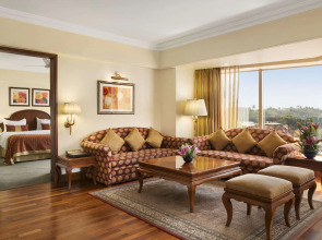 Ramada Plaza by Wyndham Palm Grove