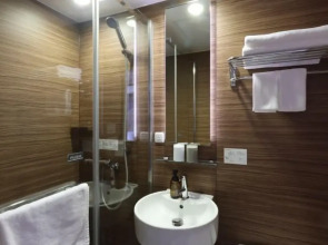 Hotel Glad One Kyoto Shichijo by M’s