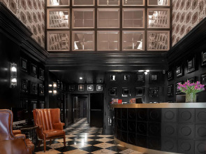 NH Collection Valencia Colón