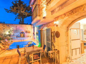 Alacati Asmalı Konak Otel