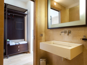 MarinaPlace Resort & Spa