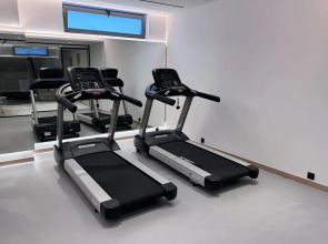 Angela Downtown Hotel