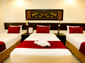 Sinsuvarn Airport Suite