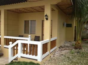 Moalboal Beach Resort