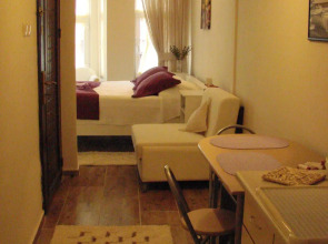 Tom Square Boutique Hotel