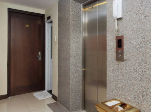 The Noble Swan Central Dong Du Hotel