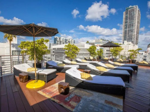 Riviera Hotel South Beach