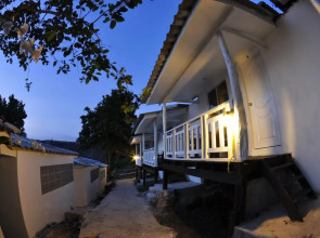 Phi Phi Cozy Seafront Resort