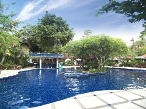 Phuket Leelavadee Hua Ting Resort