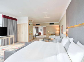 Ramada By Wyndham Doha Old Town
