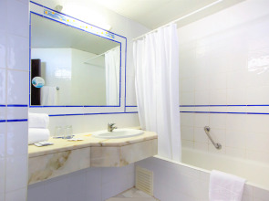 Auramar Beach Resort