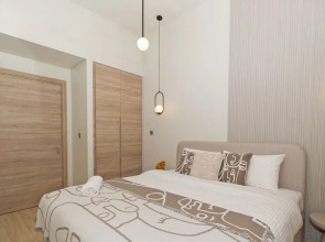 LUX The Modern Marina Suite 2 bed