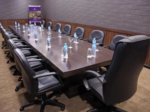 Park Regis Lotus Hotel