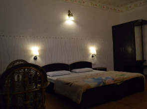 Hill Top Swiss Cottage