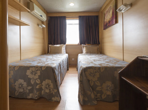 Compass River City Boatel