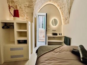 Tiny Townhouse In The Historic Centre