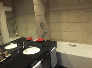 H2otel Congress & Medical Spa